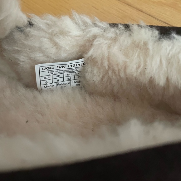 UGG Ascot Espresso Brown Suede Slippers Sz 9 - Picture 5 of 7